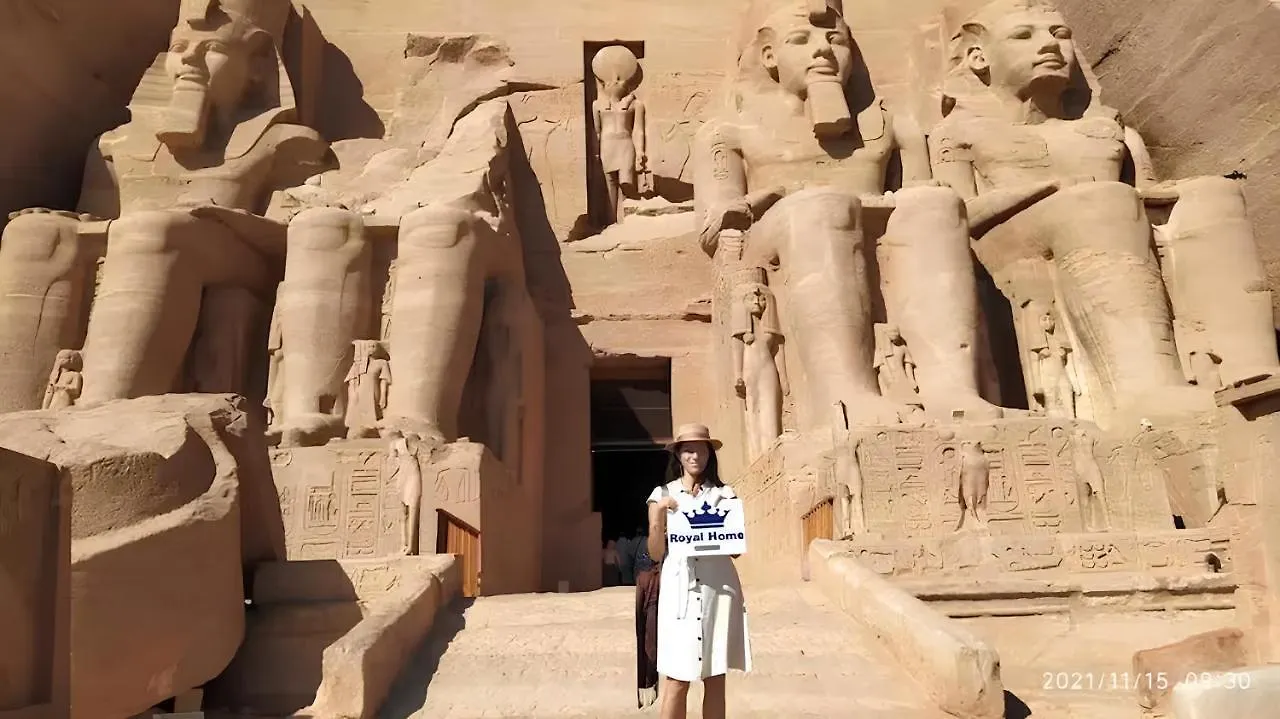 Lägenhet Royal Home Luxor Nile View