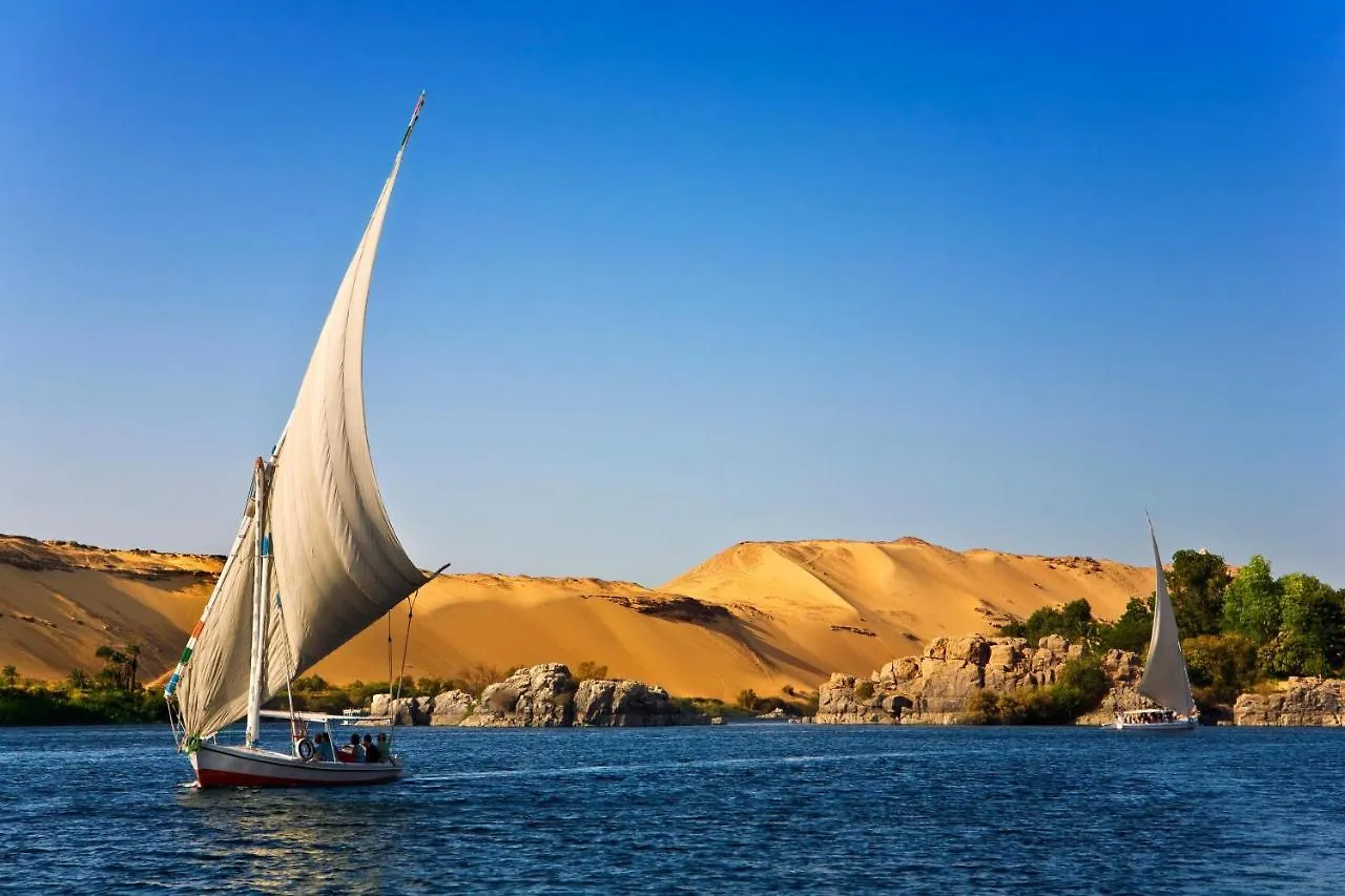 Lägenhet Royal Home Luxor Nile View